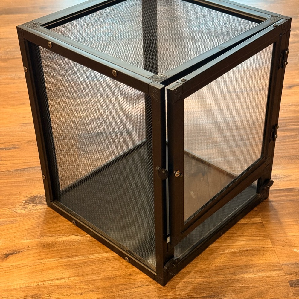 Nano Breeze Zoo Med Enclosure - Picture 3 of 5